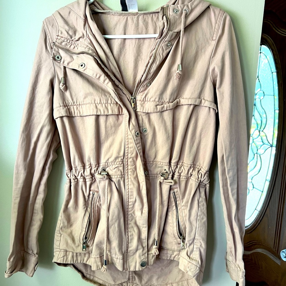 Lightweight jacket